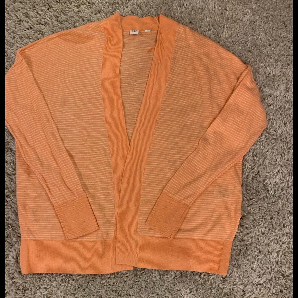 ⭐️5 for $20⭐️ Gap lightweight sweater